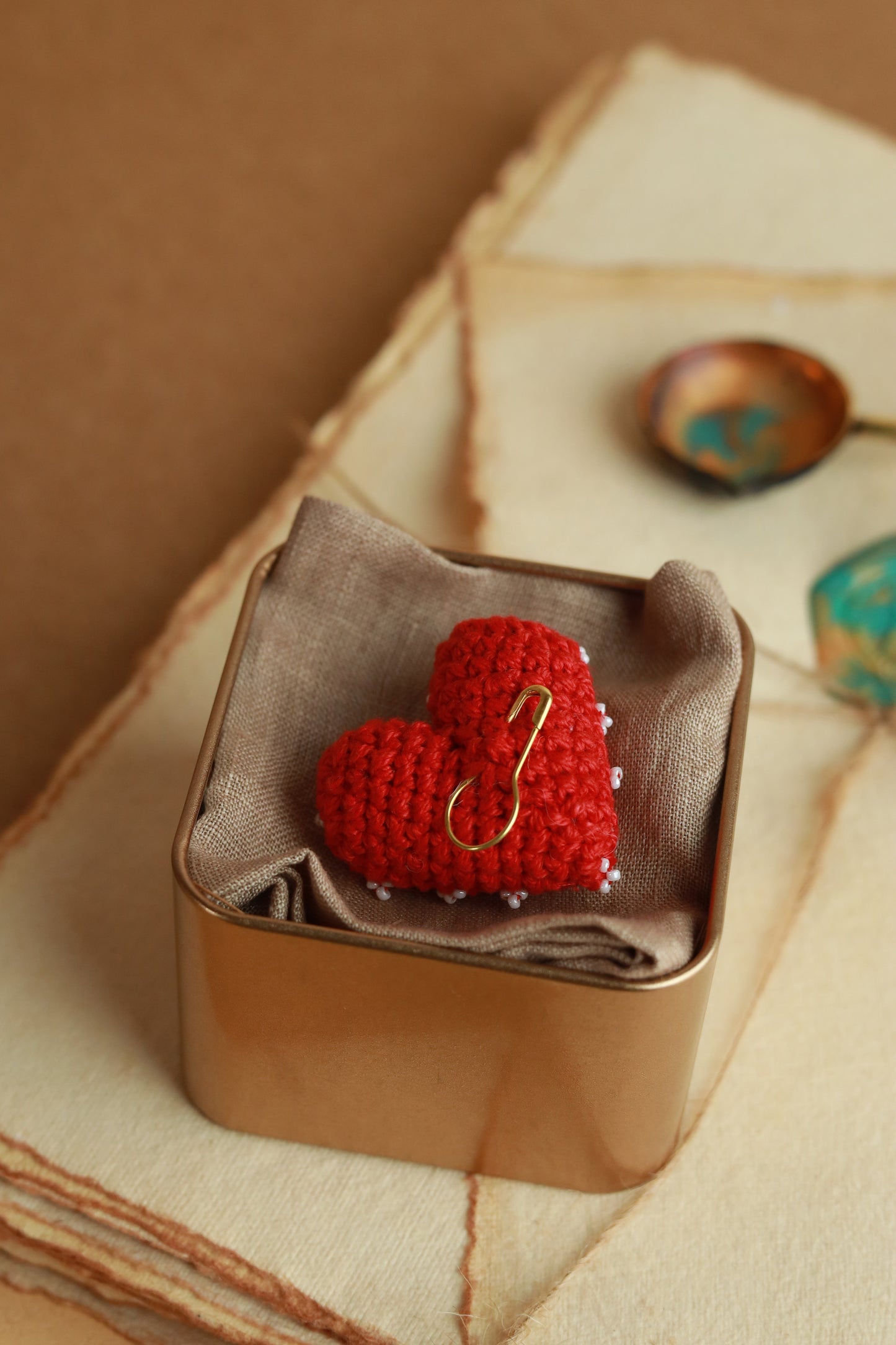 Lootera: Heart Brooch