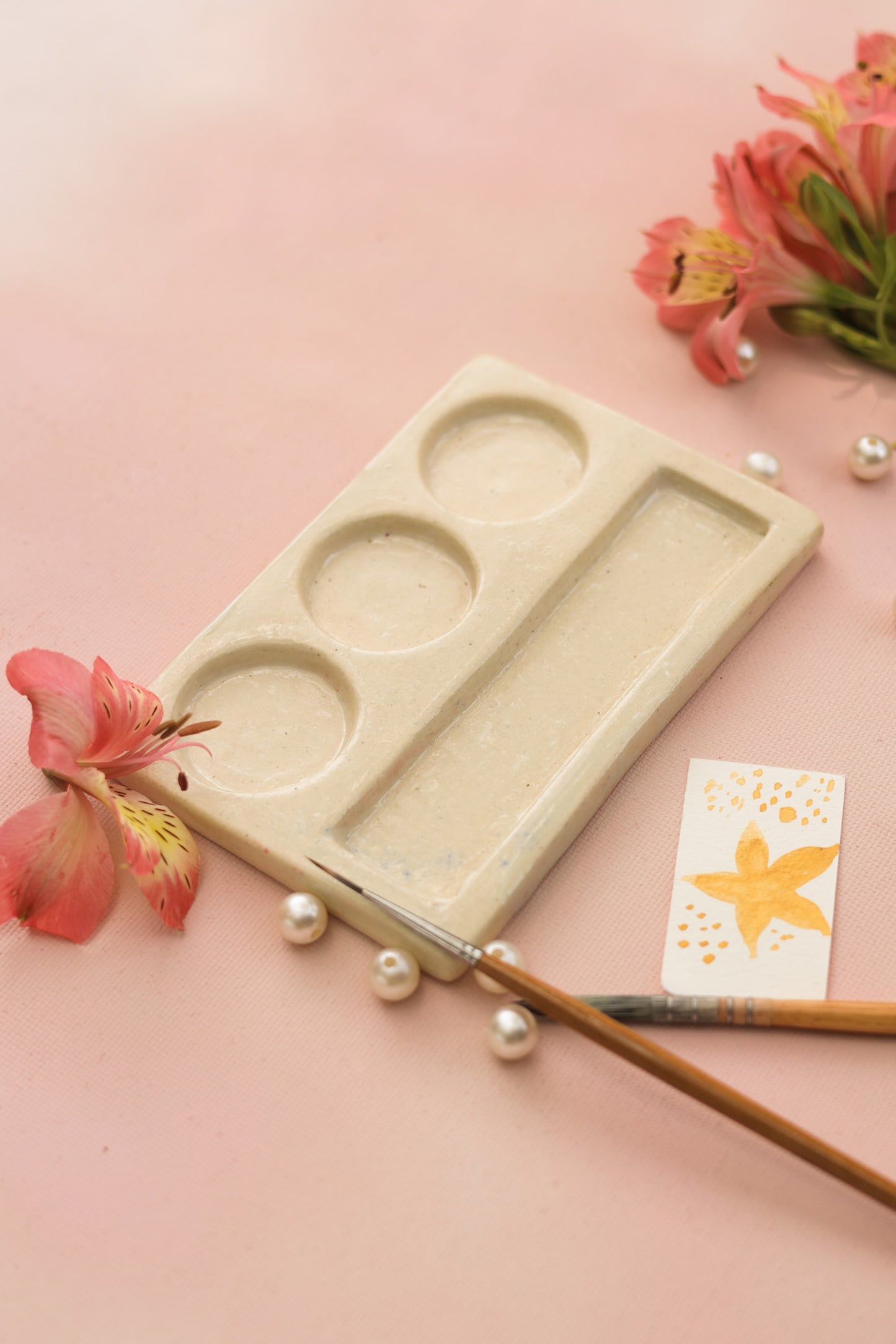 Pratyagra: Ceramic Art Palette