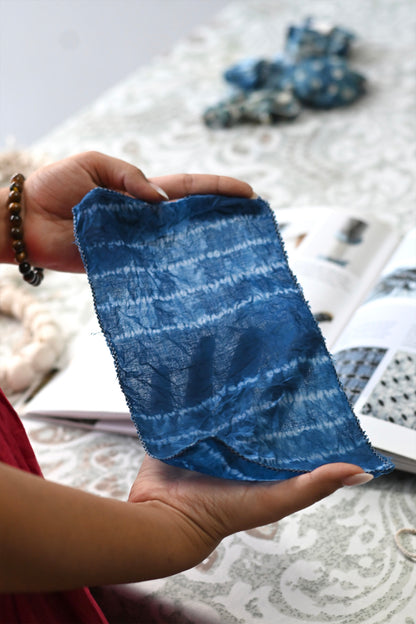 The Art of Shibori: An Introduction to Japanese Tie & Dye (Kit Included)